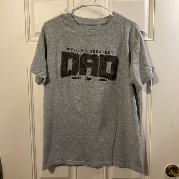 World’s Greatest Dad t-shirt - Picture 1 of 4